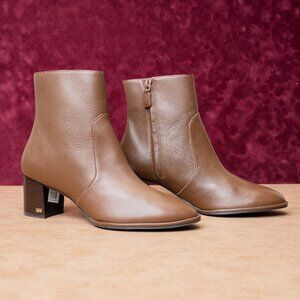 Stuart Weitzman Women Ryl Brown Leather Zip Dress Ankle Boots 8US EUR38.5